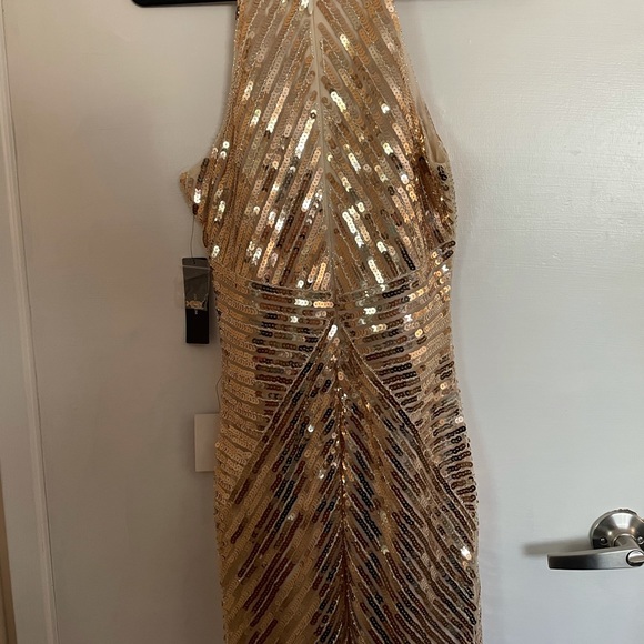 NWT Lulu’s Gold Sequin Bodycon Party Dress, Small - Picture 5 of 7